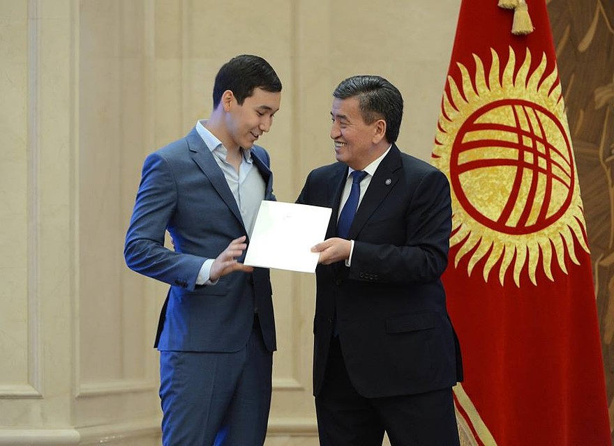 Омурбек Бабанов через соцсети поблагодарил президента за теплые поздравления в адрес сына. Фото: Султан ДОСАЛИЕВ