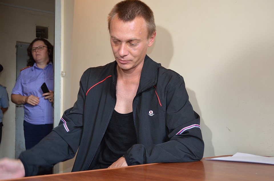 Николай Дементьев кормил заложника творогом и измерял ему давление Фото: Анастасия ВАРДАНЯН