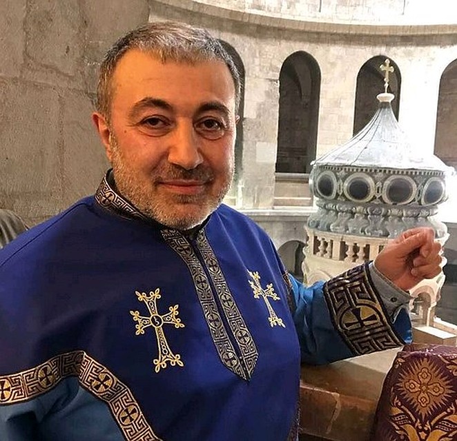 Слухи о гигантских долгах Михаила Хачатуряна за "коммуналку" не подтвердились. Фото: Личная страничка героя публикации в соцсети