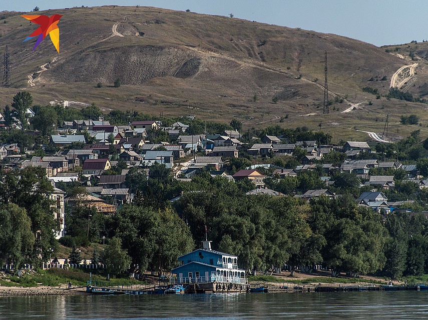 Набережная Вольска, города, тропинки которого таят в себе много неприятных сюрпризов. Фото: Виктор ГУСЕЙНОВ