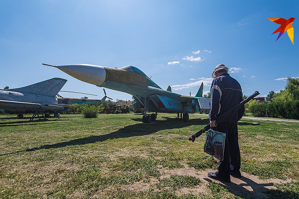 Самолеты в городском парке Фото: Виктор ГУСЕЙНОВ
