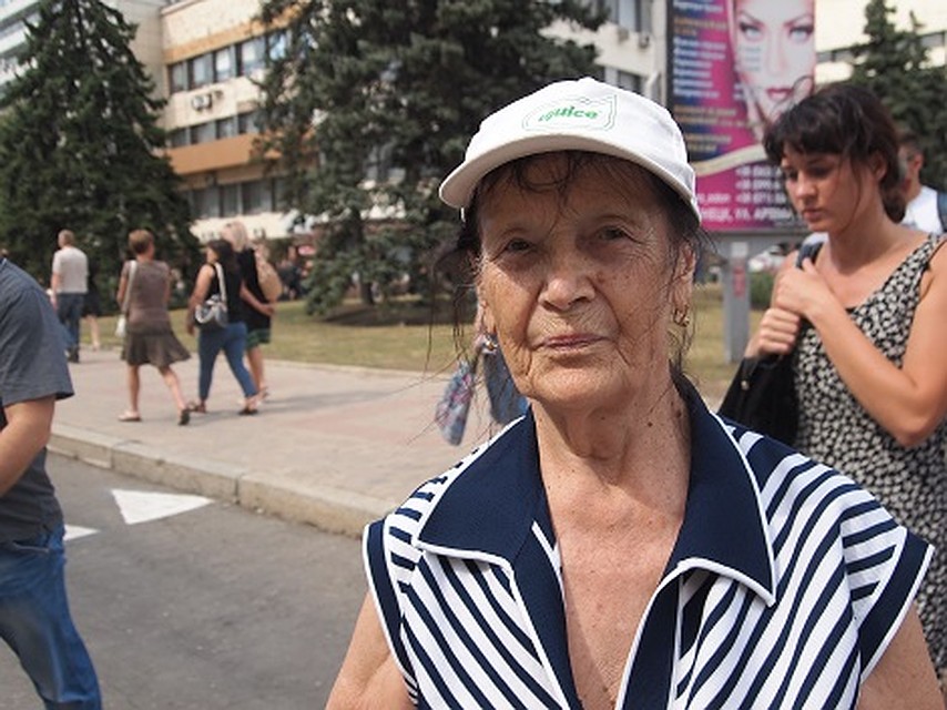 Мария Павлова верит, что столы в честь нашей Победы будут накрыты, как и хотел Александр Захарченко Фото: Ольга ЖУКОВА