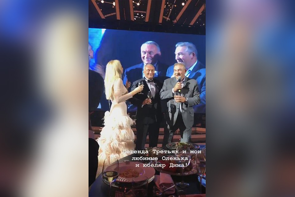 Владислав Третьяк поздравил юбиляра с праздником Фото: СОЦСЕТИ