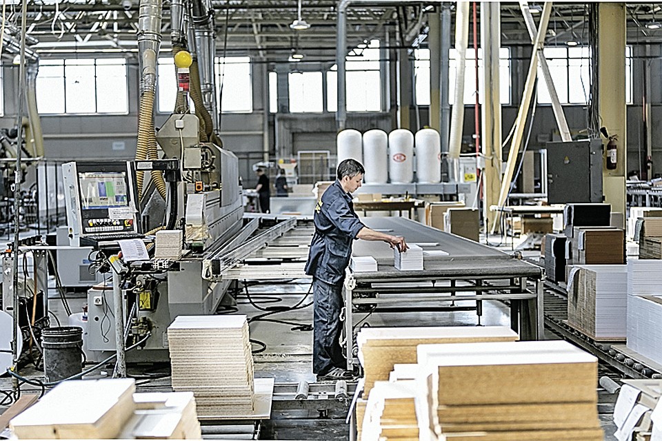 Импорт постепенно замещается продукцией российского производства, а объемы экспорта растут!