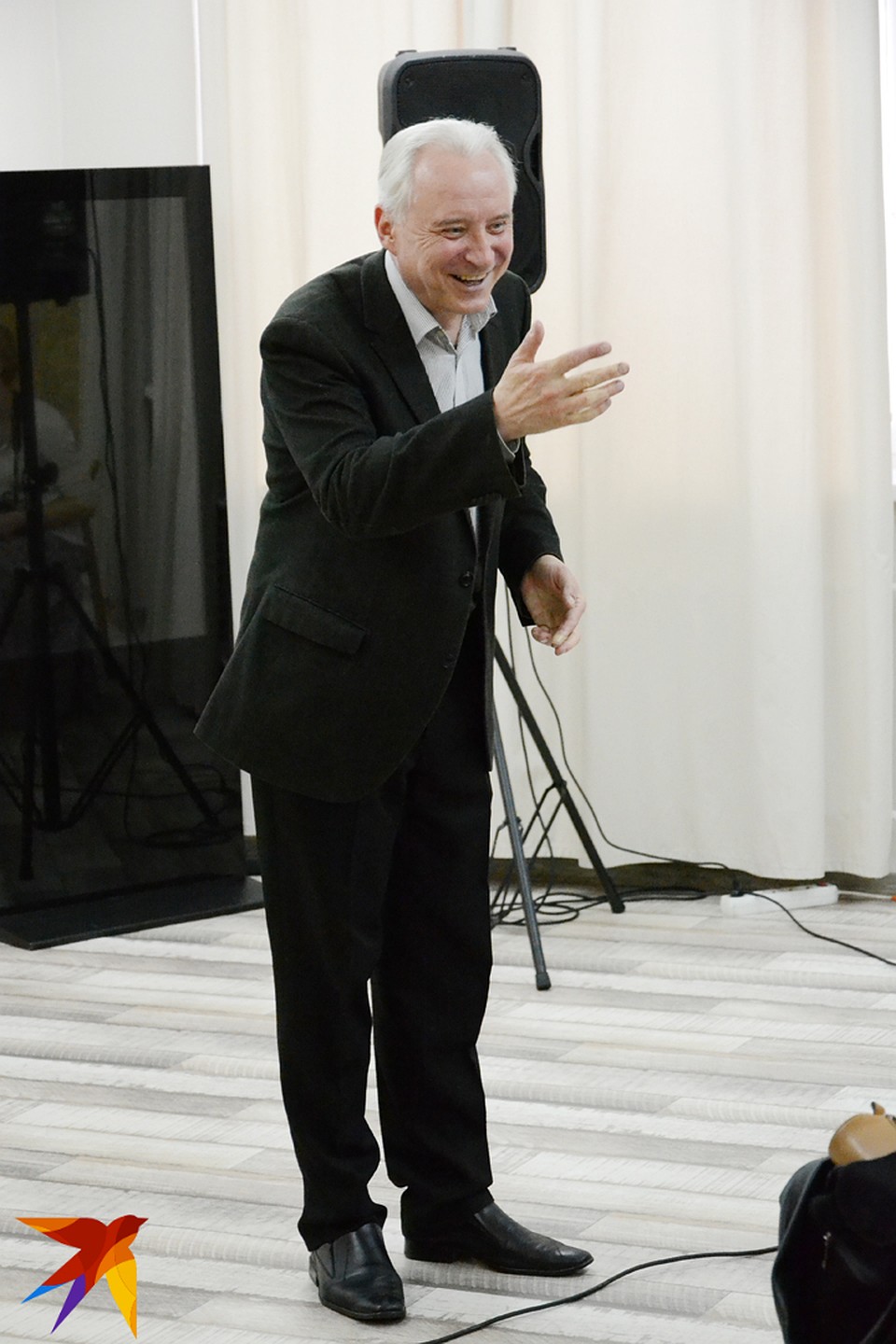 Виктор Манаев иногда участвует в поэтических чтениях. Фото: Сергей ТРЕФИЛОВ