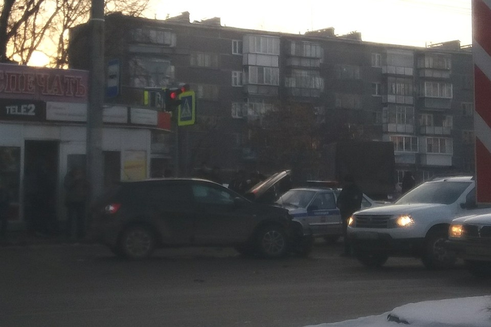 В ДТП разбирается госавтоинспекция. Фото: Группа во ВКонтакте «Регион-74 | Челябинск»