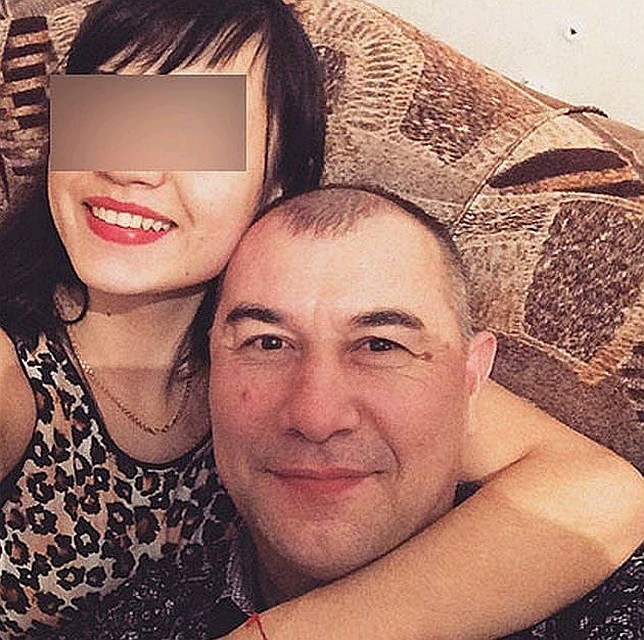 Гульназ с папой-омоновцем.