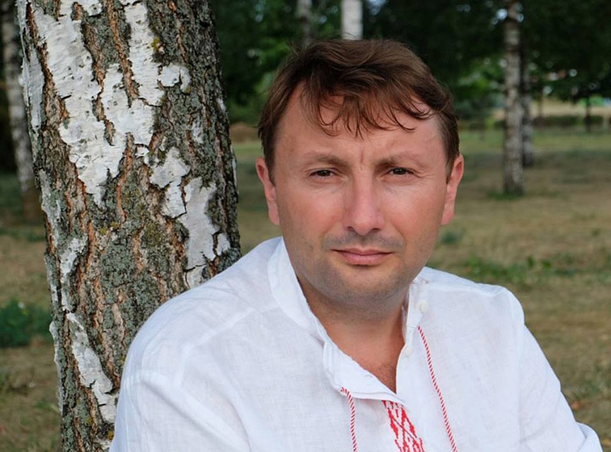 Анатоль Трофимчик работал с текстом "Сымона..." несколько лет. Фото: Андрей Янушкевич, предоставлено Анатолем Трофимчиком
