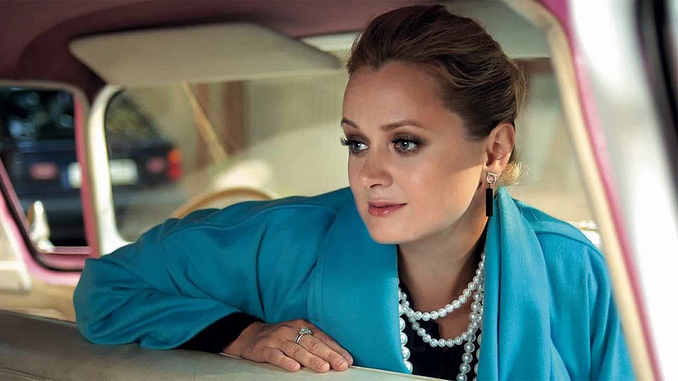 анна Михалкова в сериале "Обычная женщина" Фото: кадр из фильма