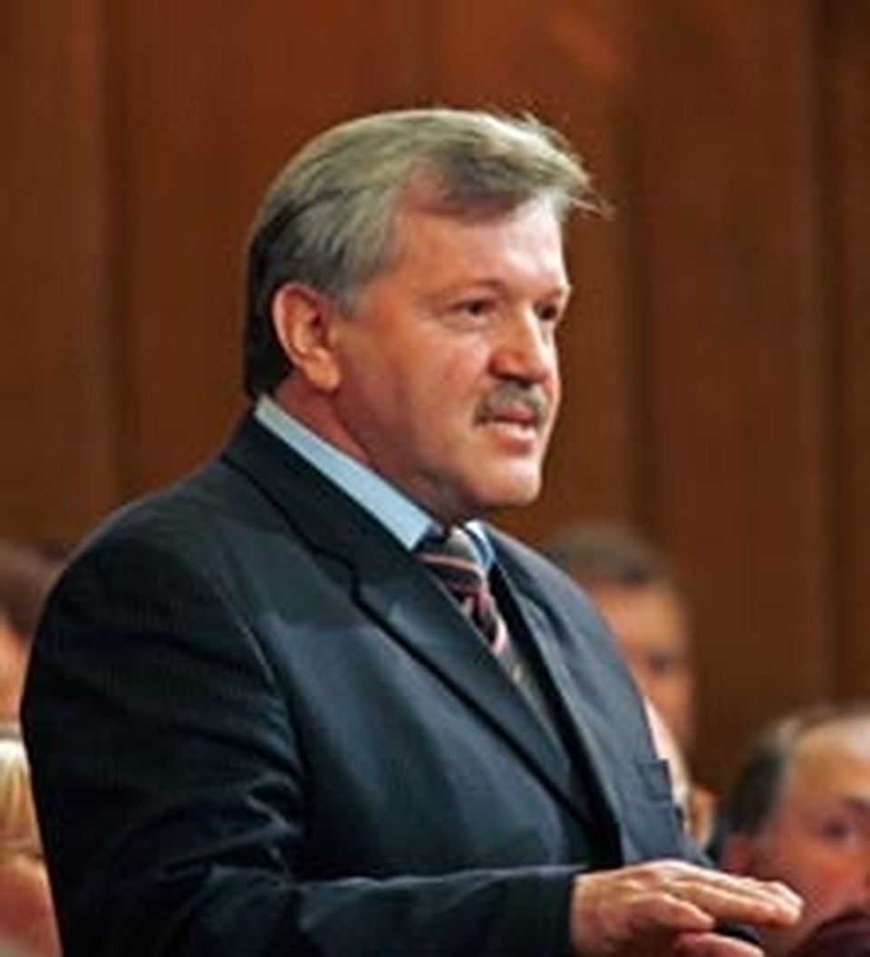 Градоначальнику стало плохо прямо на футбольном поле. Фото: Андрей Канишев