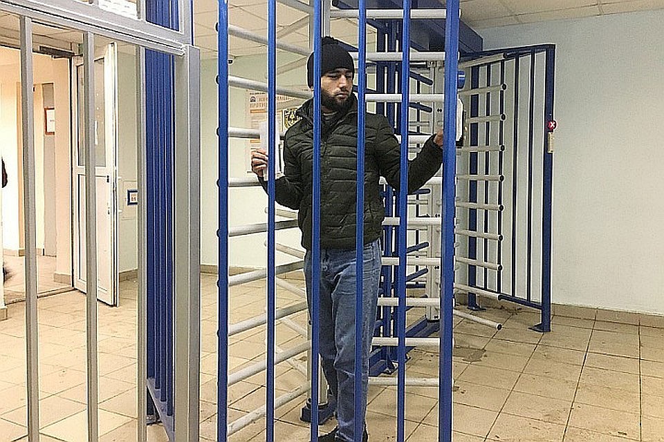 Так выглядит проходная в общежитие РГГРУ "Рудознатец". Фото: Александр БОЙКО