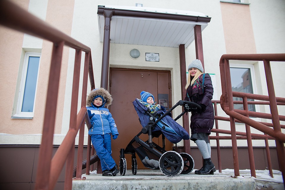 Теперь не нужно тащить коляску на себе
