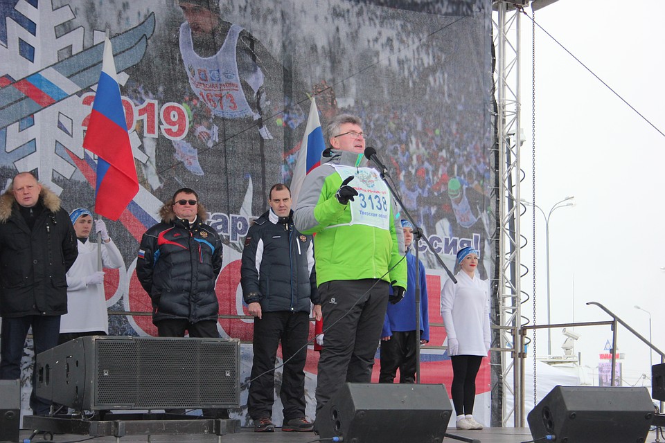 Участников приветствовал заместитель председателя правительства Тверской области Андрей Белоцерковский. Фото: Виктория ЖУКОВА
