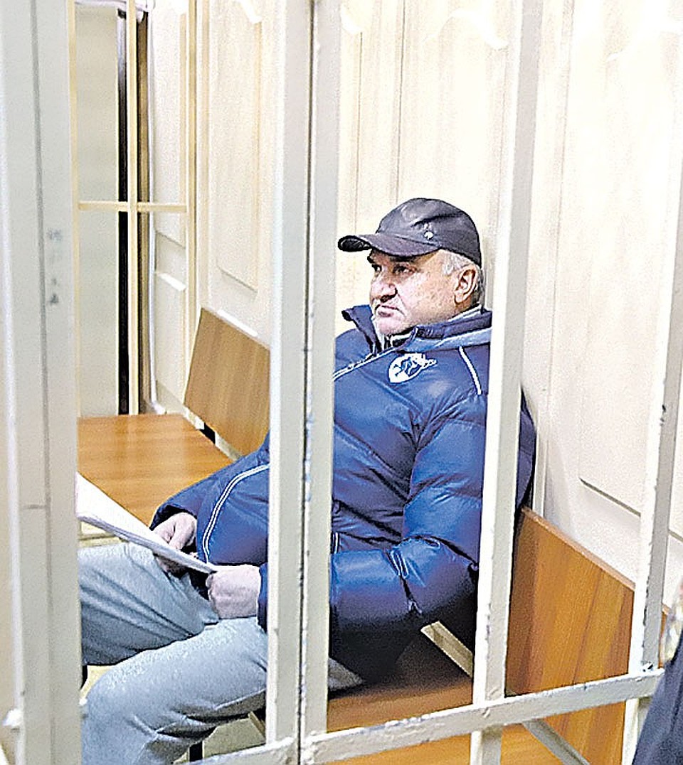 Рауль Арашуков, отец сенатора, подозревается в организации ОПС и крупномасштабном мошенничестве. Фото: Кирилл Зыков/АГН «Москва»