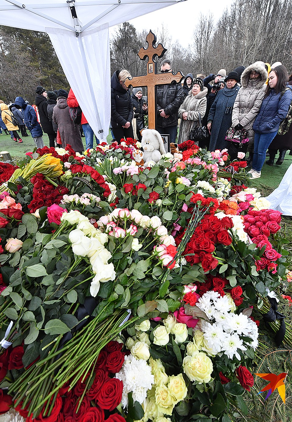 Юлию Началову похоронили на 17-м участке Фото: Владимир ВЕЛЕНГУРИН