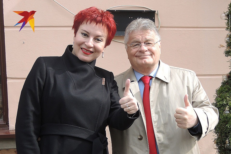Дарья Асламова с другом, знаменитым сербским писателем Деяном Лучичем, написавшим книгу "Китайская месть". Фото: Дарья АСЛАМОВА