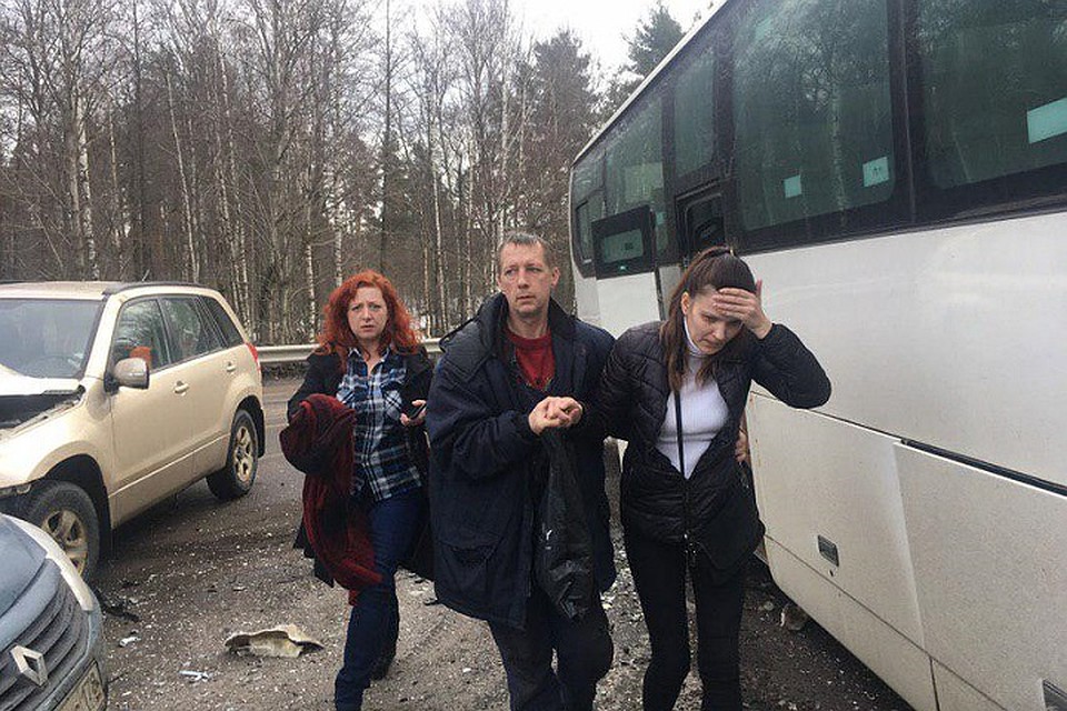 Многим пассажирам автобуса стало плохо после аварии Фото: Надежда ФАТКУЛЛИНА