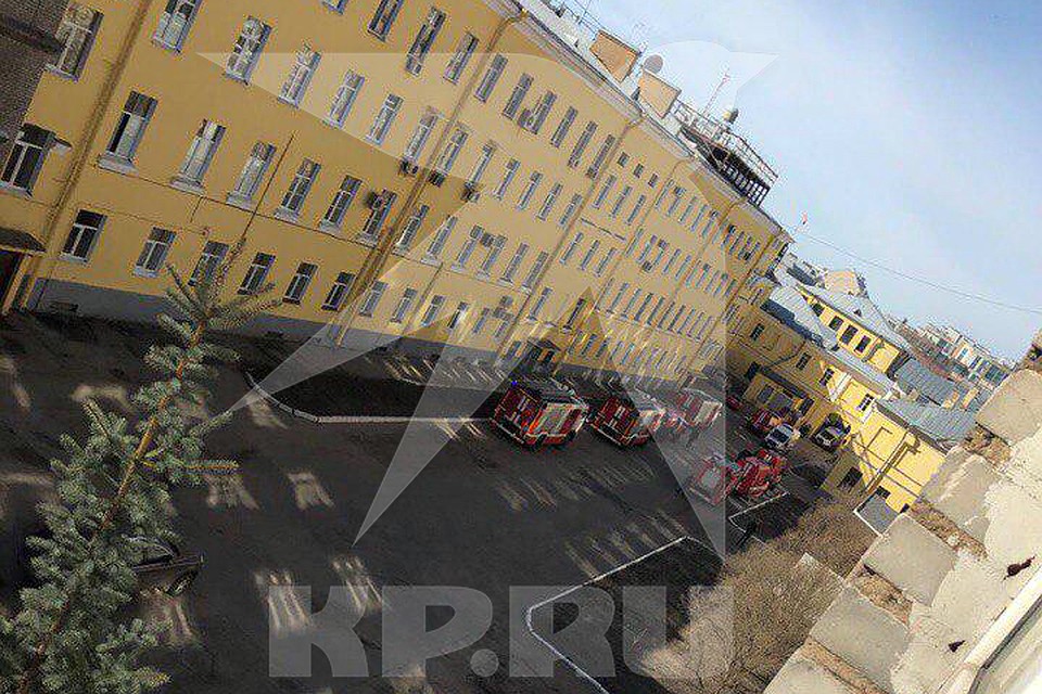 Первое фото с места взрыва на территории Военно-космической академии в Петербурге.