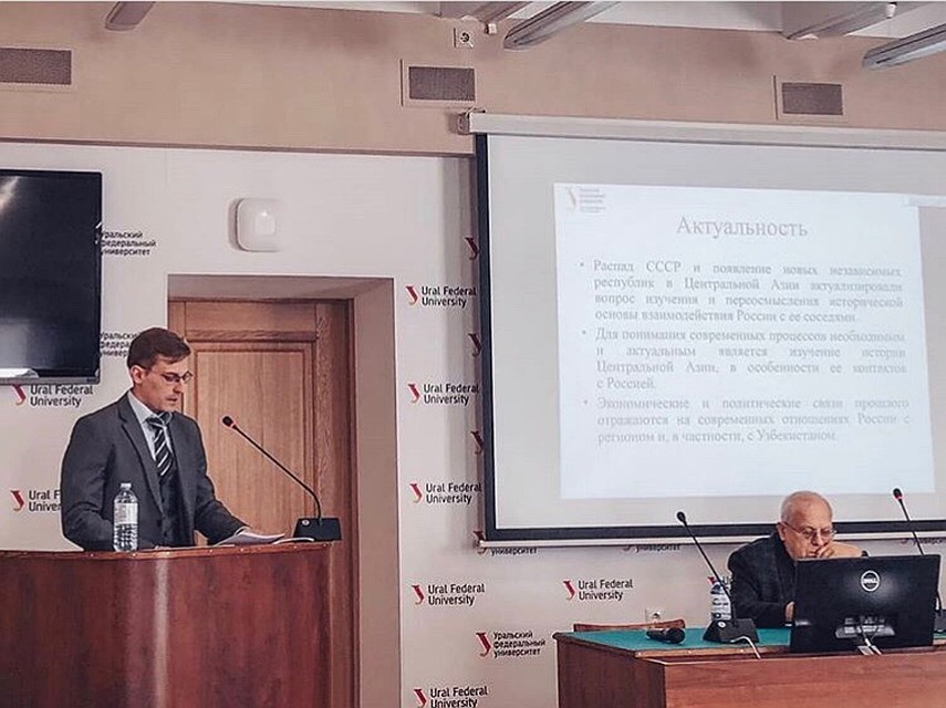 Так Антон выглядит на работе. Фото: instagram/Антон Кочнев