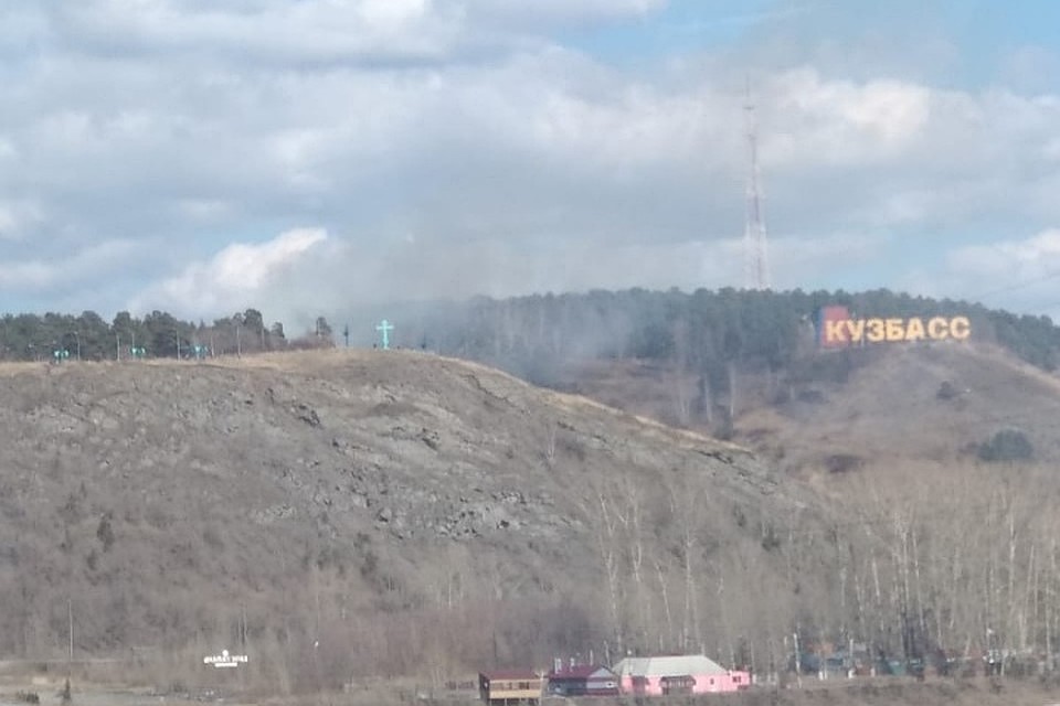 В Сосновом бору произошло уже четыре пожара с начала апреля. Фото: Комитет защиты Рудничного бора