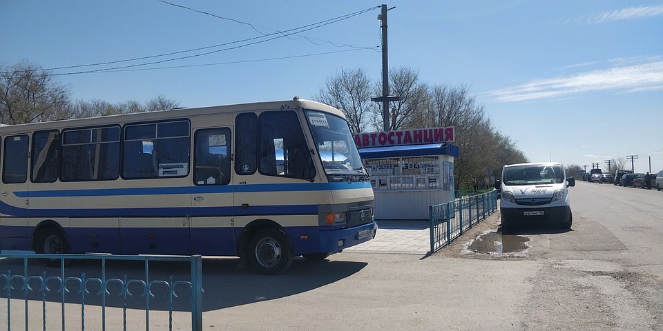 Автобусы из Армянска едут практически пустыми Фото: Надежда ДАЦЮК
