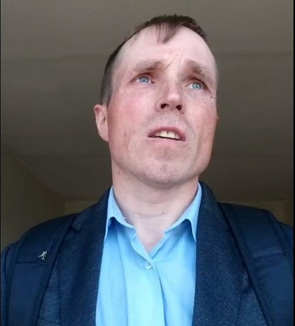 Юрий пришел в суд с вещами, объяснив это тем, что ему грозит арест. Но статья предусматривает только штраф Фото: Личная страница героя публикации в соцсети