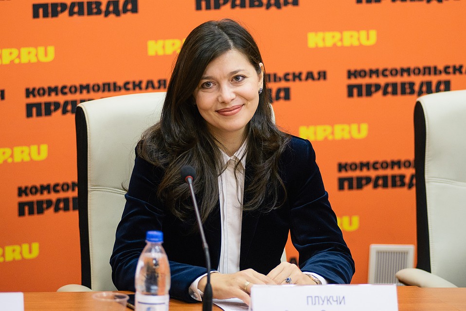 Управляющая банком «Открытие» в Самарской области Зарина Плукчи. Фото: Альберт ДЗЕНЬ