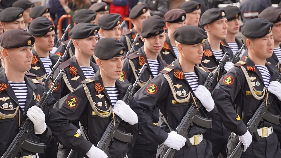 Будущие защитники России Фото: Олег БЕЛОВ