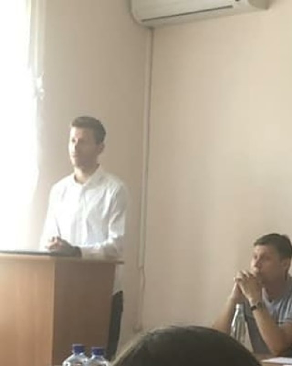 Смолов на выступлении в СГУ