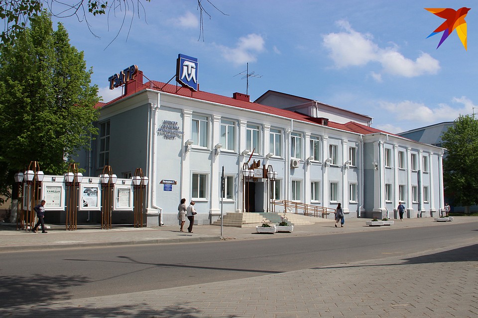 ...После войны стало ДК, а затем – театром. Фото: Владимир САДОВСКИЙ