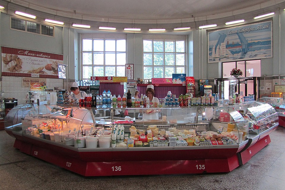 Так Василеостровский рынок выглядел до реконструкции. Фото: cityguide-spb.ru
