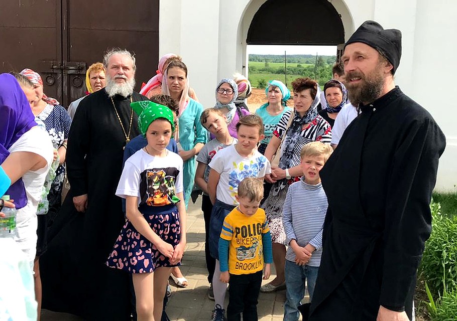 Экскурсии проводят профессиональные гиды и священники. Паломничество из Твери по Святым местам "КОВЧЕГ"