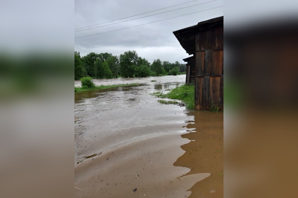 В поселке Соляная также введен режим ЧС. Фото: пресс-служба правительства Иркутской области.