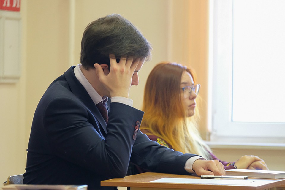 По словам студентов, их лишили возможности выбирать направления по интересам - все ради "оптимизации учебного и рабочего процессов". Фото: Артем КИЛЬКИН