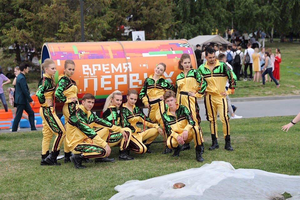 Лозунг Единого выпускного 2019 - "Время первых" Фото: Екатерина ИВАНОВА