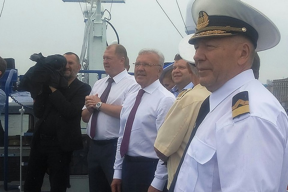 Поздравить речников приехал губернатор Красноярского края Александр Усс Фото: ИВАНОВА Диана