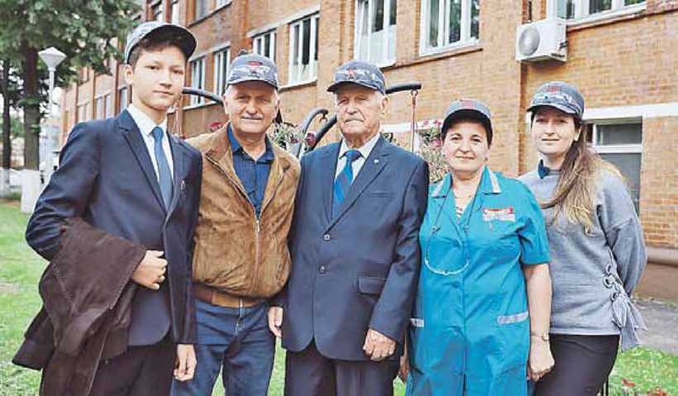 Общий трудовой стаж династии Лощилиных 194 года!