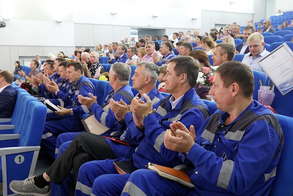 Алтай-Кокс наградил работников ко Дню металлурга Фото: предоставлено пресс-службой