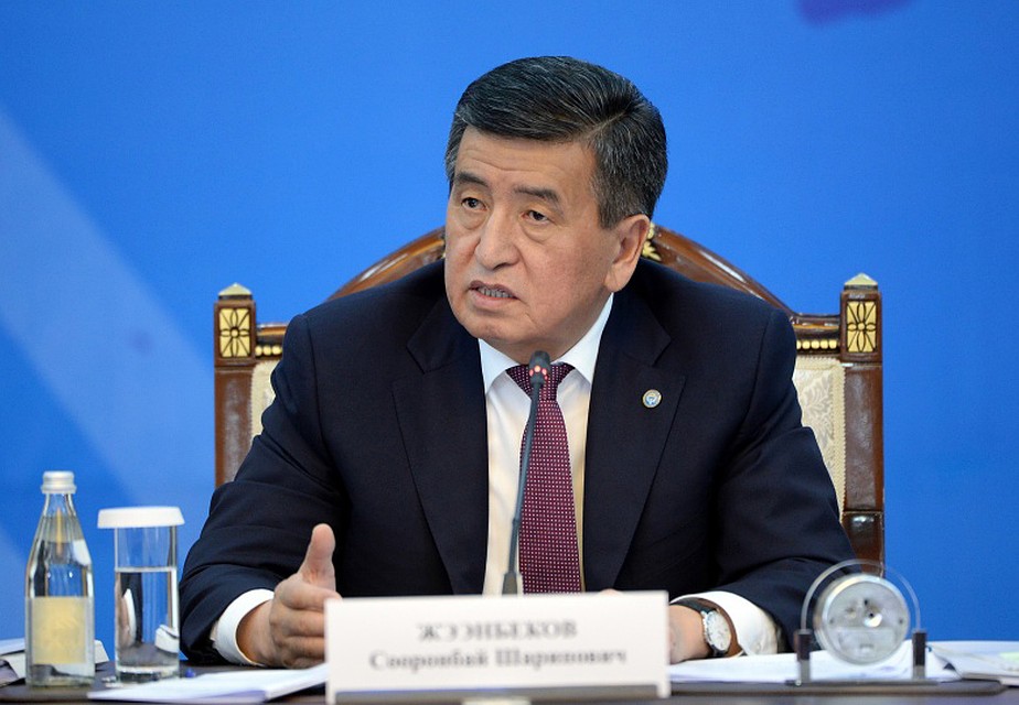 Президент поблагодарил трудовых мигрантов за их поддержку. Фото: president.kg