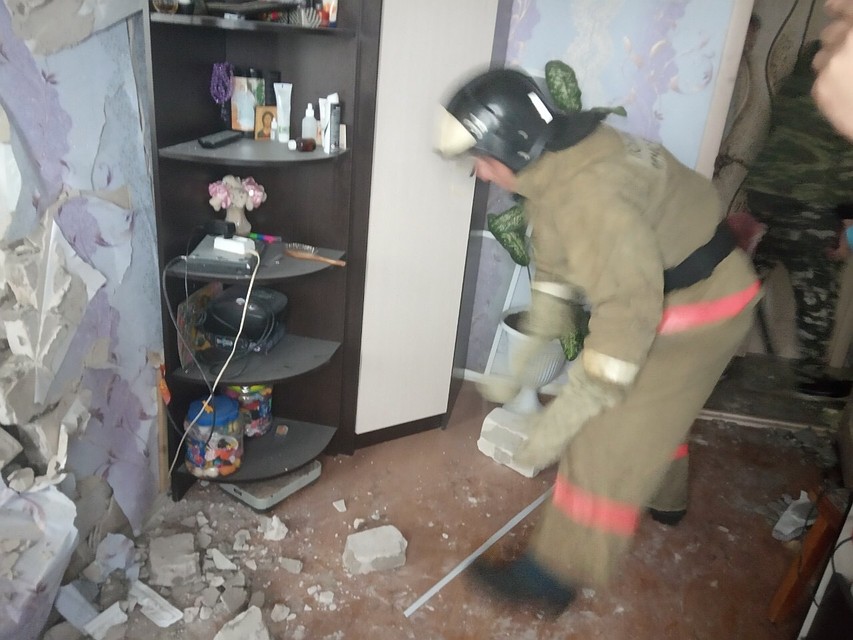 Спасатели разбирают завалы на месте происшествия Фото: ГУ МЧС по Владимирской области