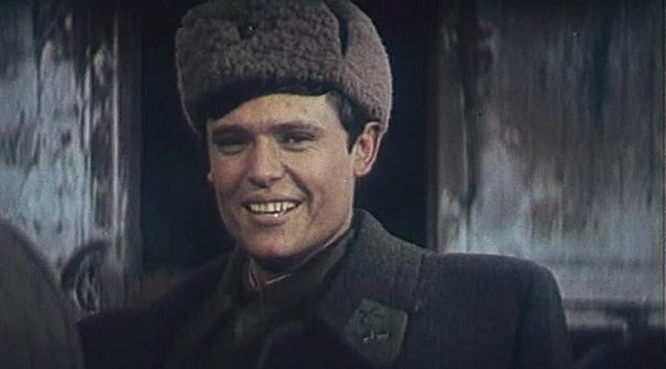 Конечно, капитаны Иван Татаринов и Саня Григорьев - вымышленные персонажи. Но писались-то они с невыдуманных героев!