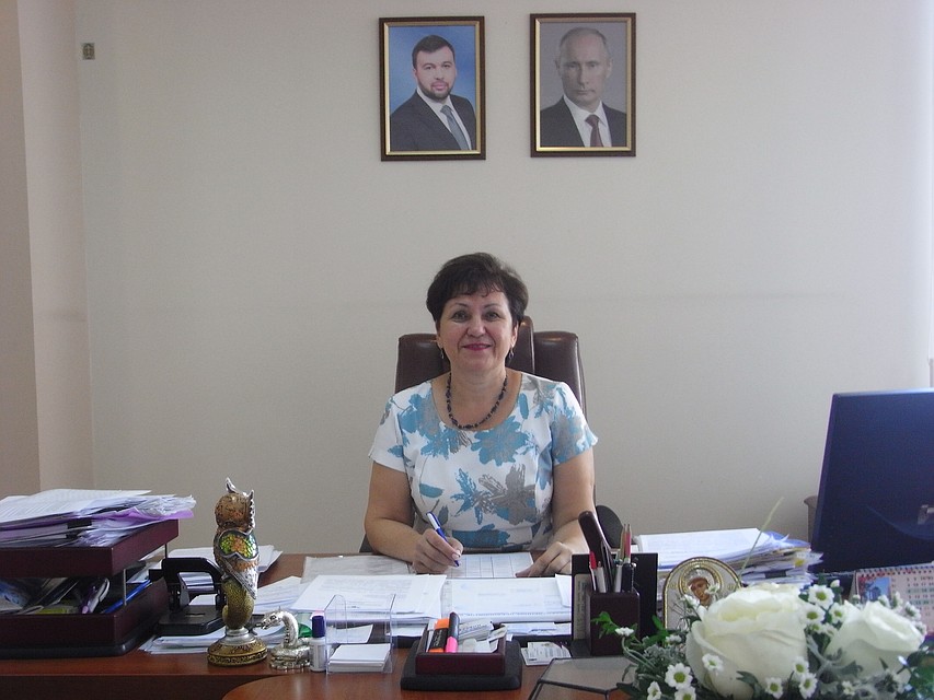 Ольга Долгошапко рассказала, что люди любят великого певца за то, что он вместе с ними пережил трудную военную судьбу Донецка. Фото: Роман ПОБЕРЕЖНЮК