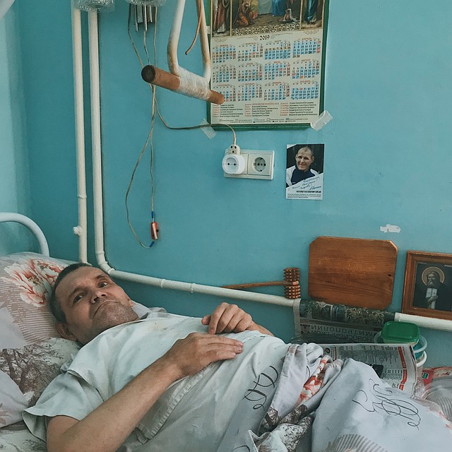 Константин говорит, что его Бог уложил - слишком много суетился.