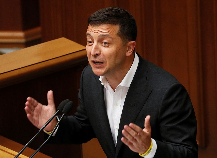 Президент Украины Владимир Зеленский на трибуне Верховной рады. Фото: REUTERS