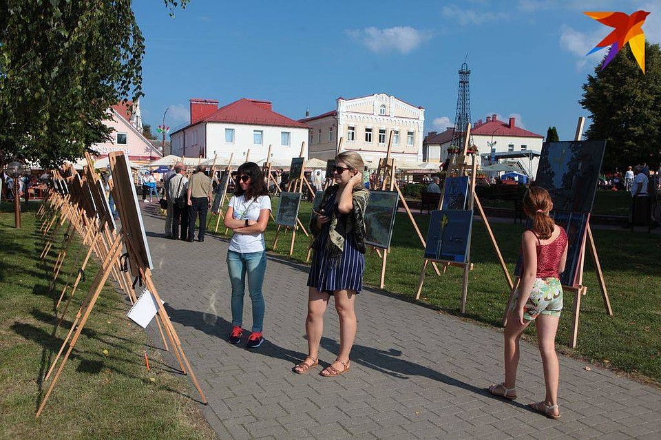 В следующем году праздник проведут в городке с населением меньше десяти тысяч человек. Фото: Дмитрий ЛАСЬКО