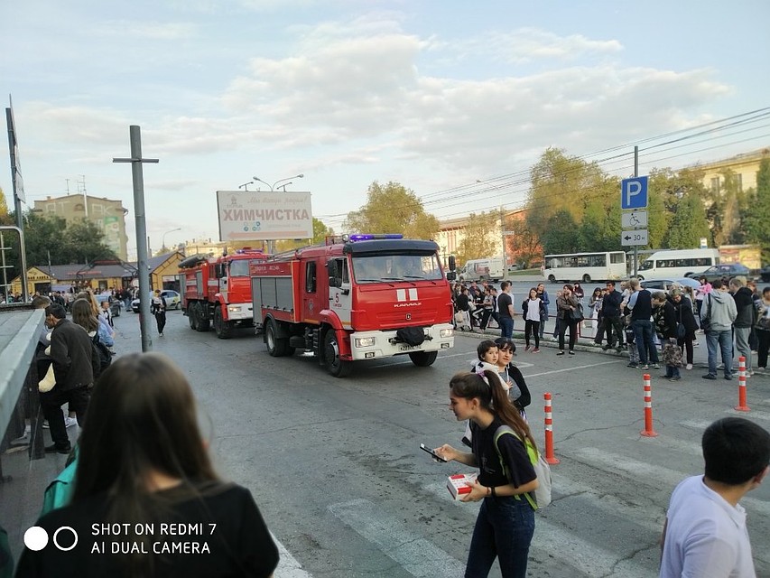 На место выезжали сотрудники МЧС Фото: vk.com