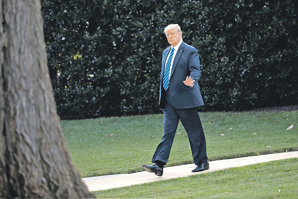 Демократы всячески пытаются выбить Трампа из Белого дома. Фото: REUTERS