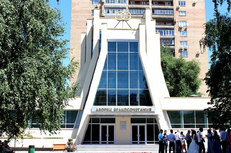 Самарский Дворец бракосочетаний называется «Теремок»
