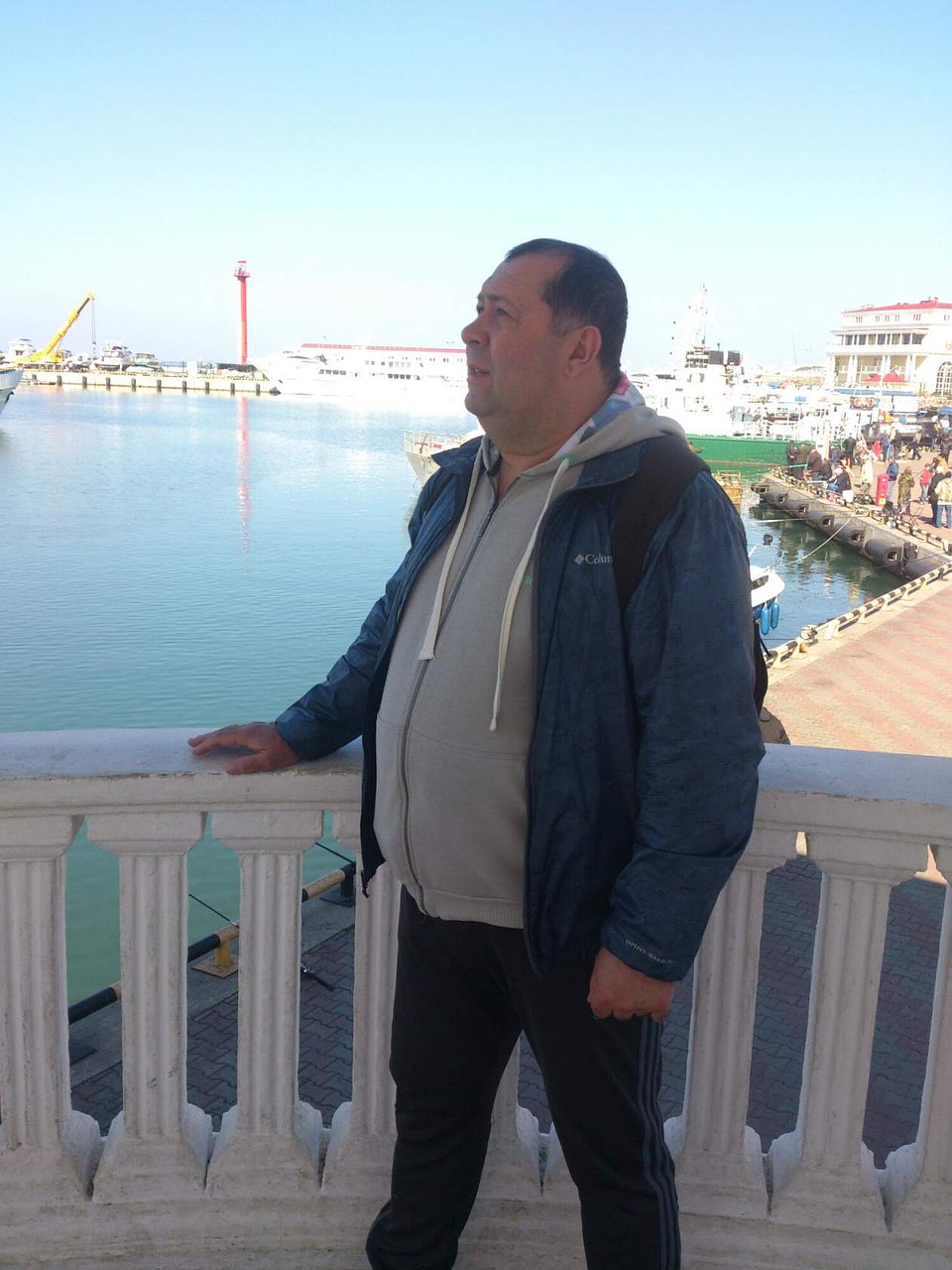 Валентин Булатов решил освоить новую профессию. Супруга его всячески поддерживает. Фото: Архив Валентина Булатова.