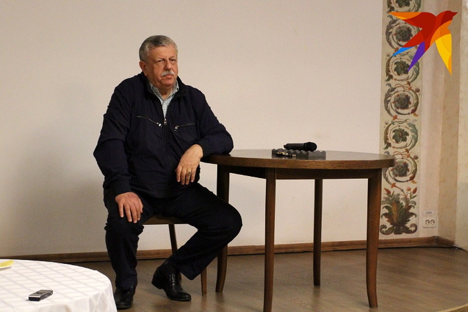 Сначала Михаил Борисов сидел Фото: Ирина ТАРАСОВА